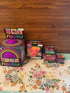 Needohs ripples & Squeezza & nice cube & nice ice baby